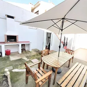 casa-con-terraza-y-barbacoa-cerca-del-mar.catalonia-hotels.com/